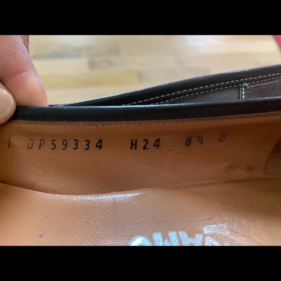 Ferragamo size 8.5 - Picture 10 of 11